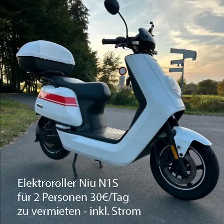 Idyllisches Mit Pool, Blick Und Grossem Grundstueck