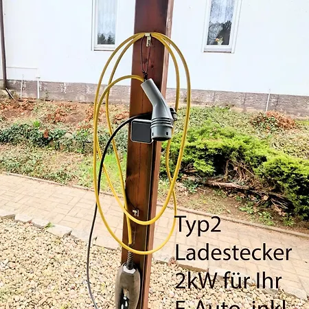 Idyllisches Mit Pool, Blick Und Grossem Grundstueck بيت للعطل راديبول